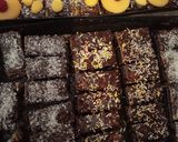 Diócska (Diós lekváros kelt tésztás sütemény) recept fázis 17 fotója