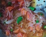 A picture of step 3 of Aloo Karele.
