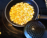 Foto del paso 2 de la receta: Patatas en ajopollo tipo Andalucía