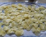 A picture of step 6 of Scalloped Potato Pie.