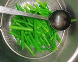 Hình bước làm 3 của món Khoai tây xào đọt bí
