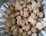 A picture of step 2 of Mung bean Curry.