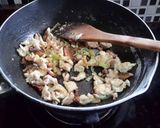 Foto langkah ke 2 dari resep Sup krim jamur tabur keju.