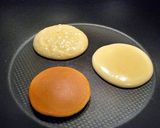 A picture of step 4 of Honey Castella Pancakes.