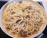 Foto del paso 8 de la receta: Espaguetis con champiñones y vino blanco