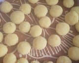 صورة لخطوة 1 من وصفة غريبة السميدة والكوك ناجحة