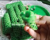 Gambar langkah 10 resipi Roti Jala Pandan & Sos Pandan.