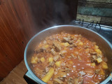 Salsa con carne y verduras