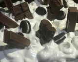 Foto del paso 5 de la receta: Bizcochuelo rápido y decoración con chocolates