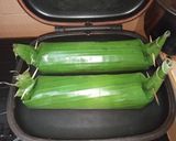 Foto langkah ke 10 dari resep Nasi Bakar Cumi Asin Kemangi a la Yoiko's.