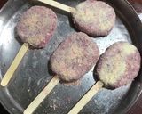 A picture of step 7 of Beetroot Popsicles.