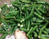 Foto langkah ke 2 dari resep Oseng Tempe Kacang Panjang.