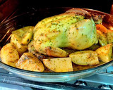 Foto del paso 25 de la receta: Pollo asado a la imperial con patatas asadas, huevos y olivas