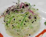 Foto del paso 7 de la receta: Ensaladilla picante de aguacate y cangrejo