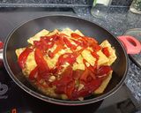 Foto del paso 4 de la receta: Pencas de acelgas con pimientos morrones,