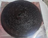 A picture of step 5 of Chocolate icing cake.