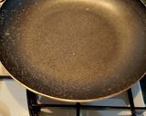 Foto del passaggio 5 della ricetta Spaghetti allo Zafferano e Crema di Ceci con Speck Croccante