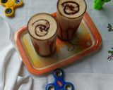 A picture of step 3 of Banana Milkshake.