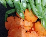 Foto langkah ke 1 dari resep Asem-Asem Ikan Nila dan Sayuran.