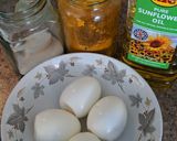 A picture of step 1 of Boiled eggs pan fried WD tumeric powder.