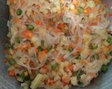 Foto langkah ke 2 dari resep Pastel Simpel Isi Sayur.