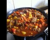 Une image de l'étape 3 de Sauté d'agneau carottes pommes de terre champignons tomates façon tajine.