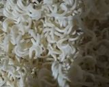 A picture of step 1 of Maggi.