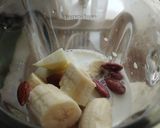 عکس مرحله 4 از دستور اسموتی سیب و موز🍎🍌🥛