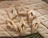 A picture of step 3 of Les Bugnes (French Donuts).