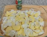 Foto del paso 2 de la receta: Lomos de salmón al horno con salsa miel y mostaza y cama de patatas