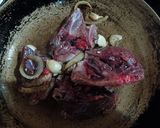 Foto del paso 3 de la receta: Codornices al ajillo y perejil