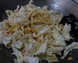 Foto langkah ke 2 dari resep Mie goreng kolor (kol dan telor).