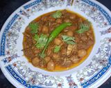 A picture of step 6 of Qorma Murgh Cholay.