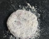 A picture of step 5 of Beetroot thepla.