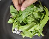 A picture of step 2 of Shahi palak kofta.