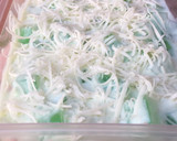 Foto langkah ke 3 dari resep Buko Pandan Creamy - Less Sweet (Filipino Fruit Salad Dessert).