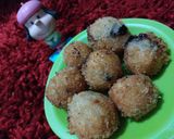 Foto langkah ke 5 dari resep Bola Bola Tape Coklat 💚.