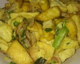 Foto langkah ke 4 dari resep Tumis tahu buncis telor.