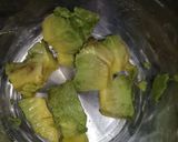 A picture of step 1 of Avacado Salad.