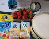 Foto langkah ke 1 dari resep Puding jelly stroberi.