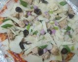 A picture of step 4 of Ginger malai boti pizza 🍕😋.