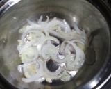 Foto del paso 2 de la receta: Papitas con huevo en salsa
