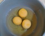Foto langkah ke 1 dari resep 994. Telur Orak Orik Kecap.