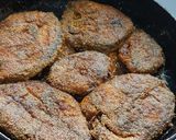 A picture of step 7 of Surmai and bangda fried fish.