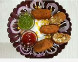 A picture of step 7 of Potato rice bullet.