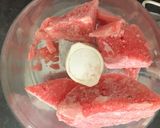 A picture of step 2 of Watermelon and vodka granita.