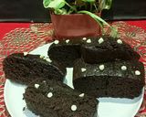 A picture of step 6 of Oreo Biscuits Cake.