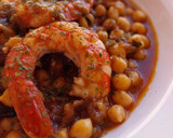 Foto del paso 7 de la receta: Garbanzos estofados con gambas