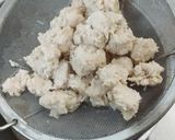 รูปขั้นตอนการทำที่ 4 ของ แกงกะทิไก่สับถั่วฝักยาว