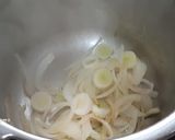 Foto del paso 3 de la receta: Puré de lombarda con chipirones